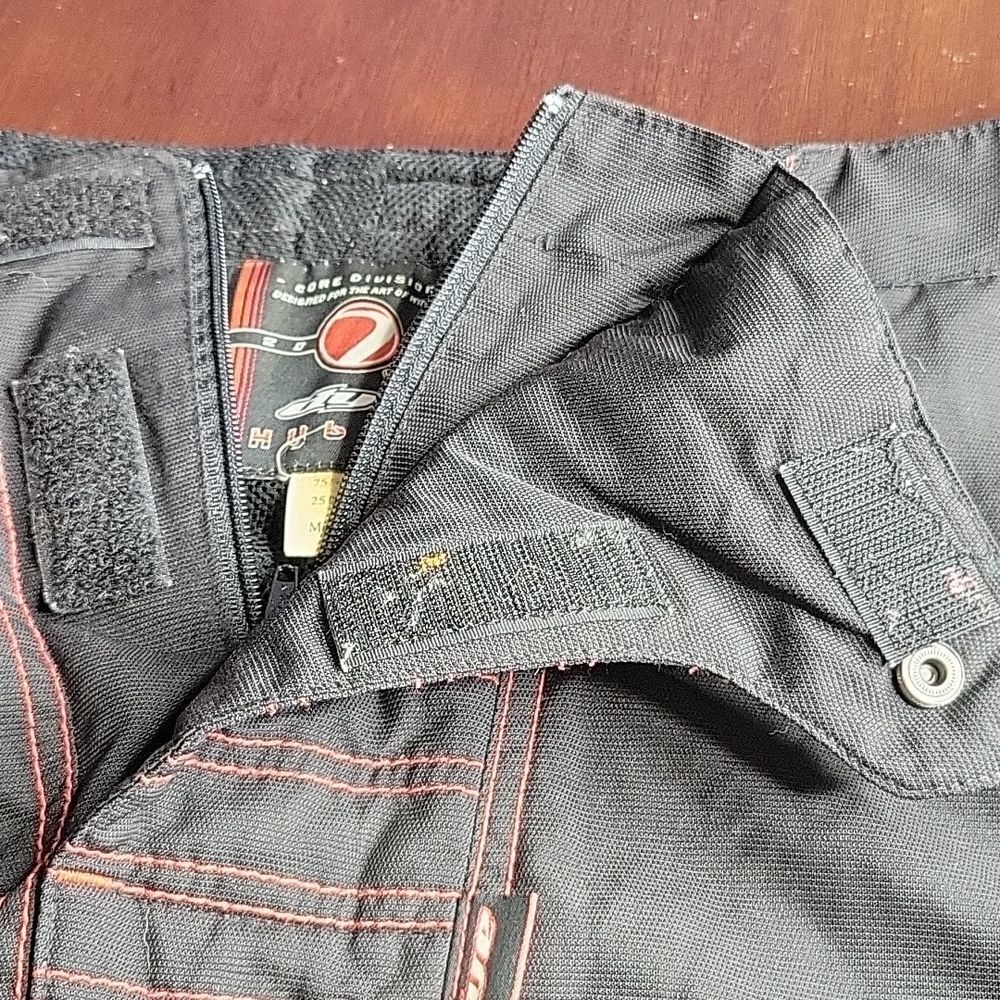 DYE HYBRID Core Division Paintball Pants 2004 RARE Size Small - Picture 14 of 14
